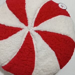 Christmas peppermint throw pillow  size 18"